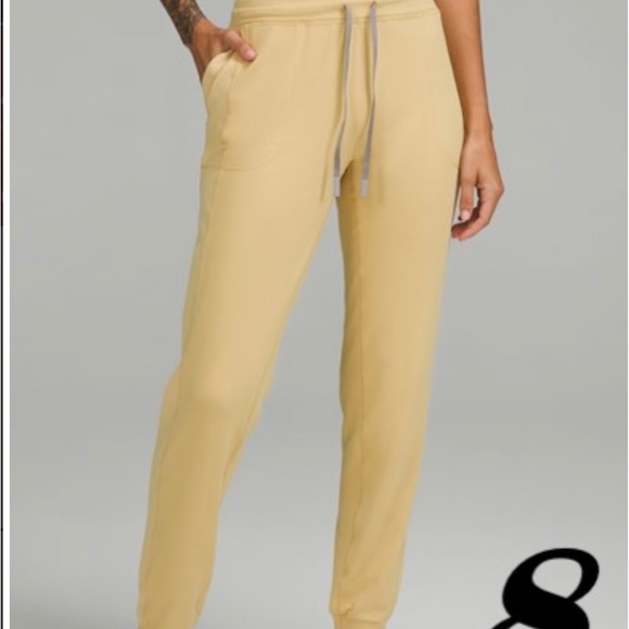 Lululemon throwback high rise joggers size 8 BNWT - Picture 2 of 6